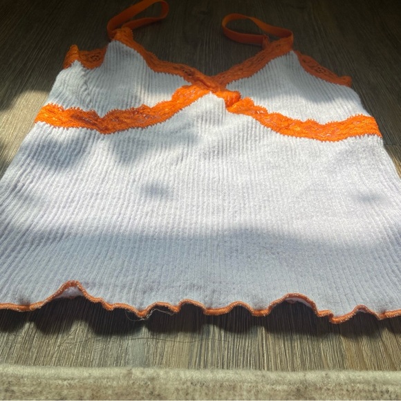NWOT BDG Urban Outfitters Lilac Lavender Cami with Vibrant Orange Lace - Picture 3 of 9